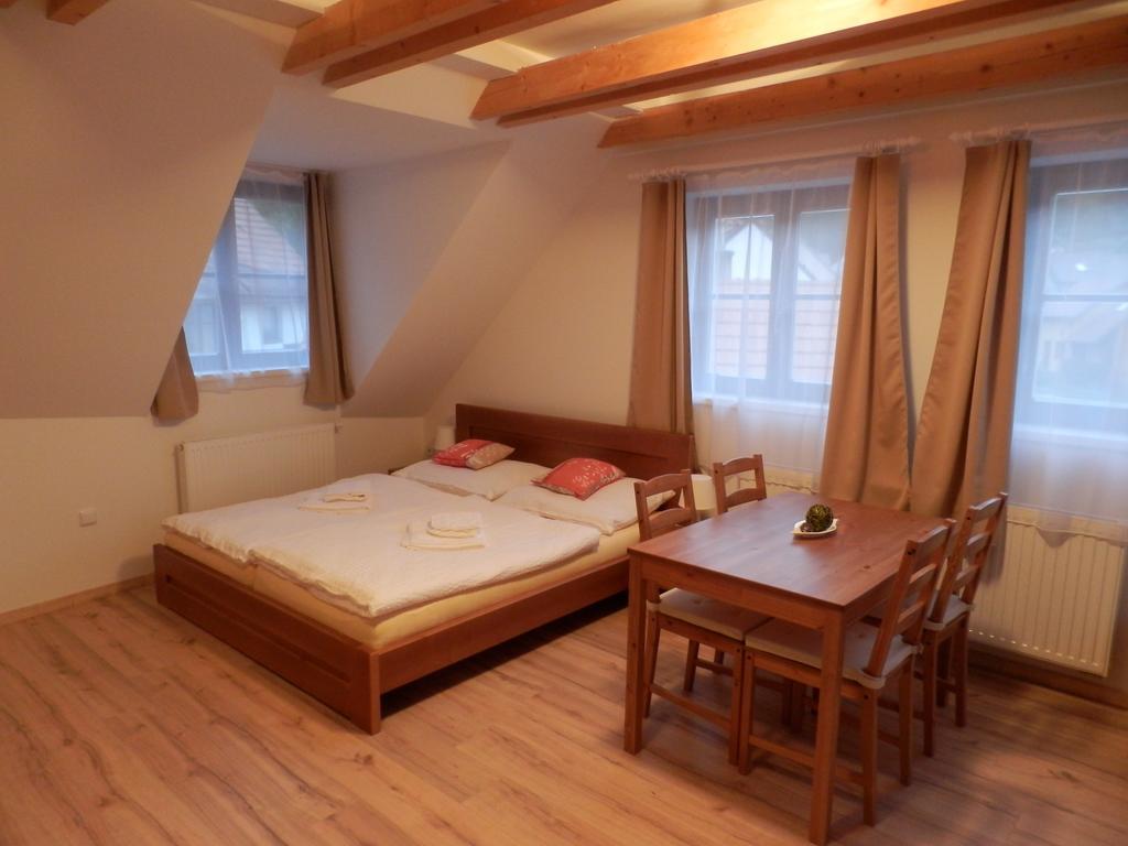 Dueta Apartment Cesky Krumlov Bilik gambar